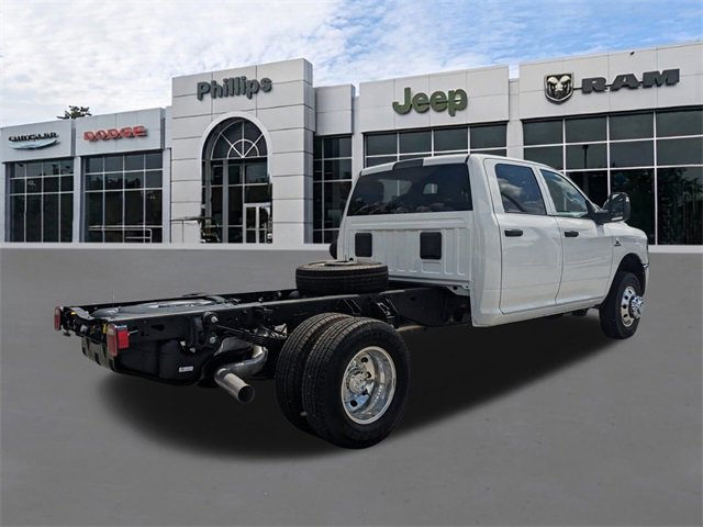 New 2025 RAM 3500 Tradesman w/ Chrome Appearance Group image 4