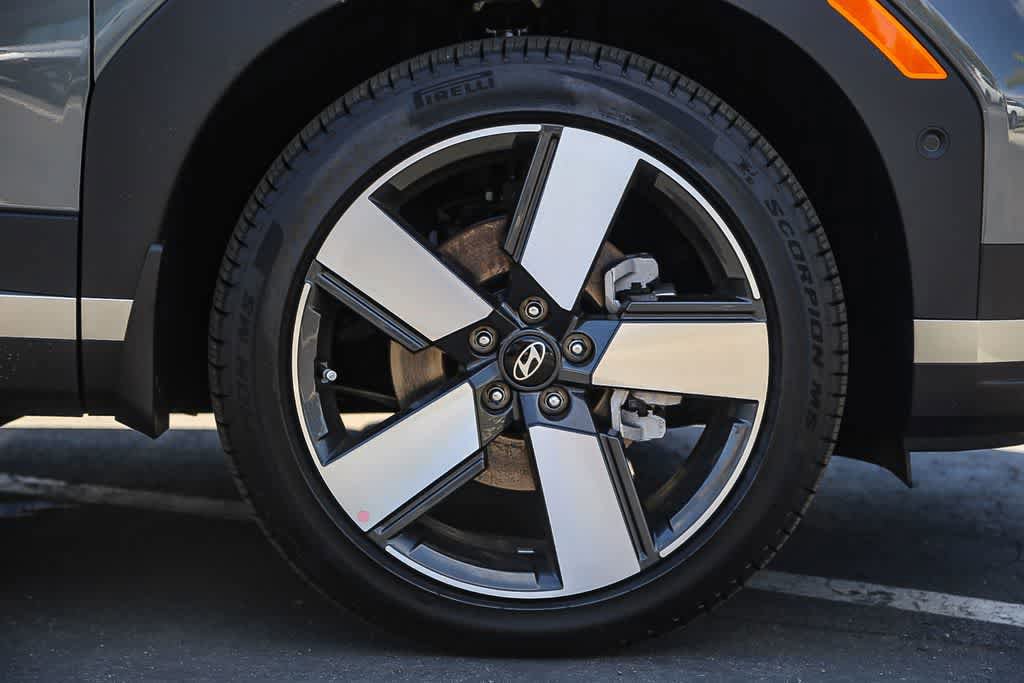 New 2026 Hyundai Santa Fe Limited AWD/4WD image 10