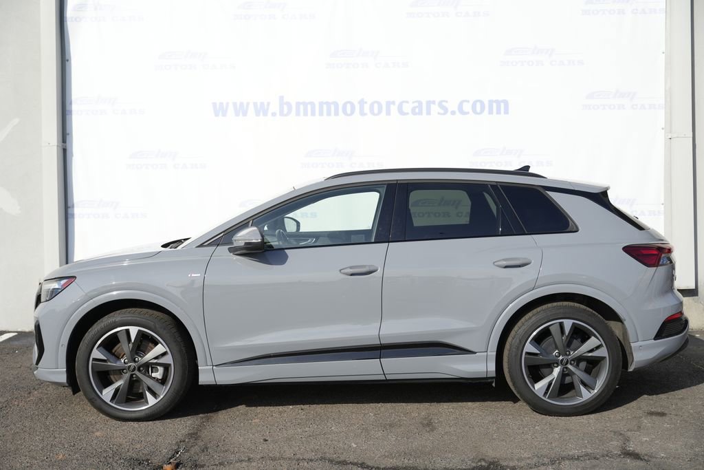 Used 2024 Audi Q4 e-tron Premium Plus w/ Premium Plus image 8