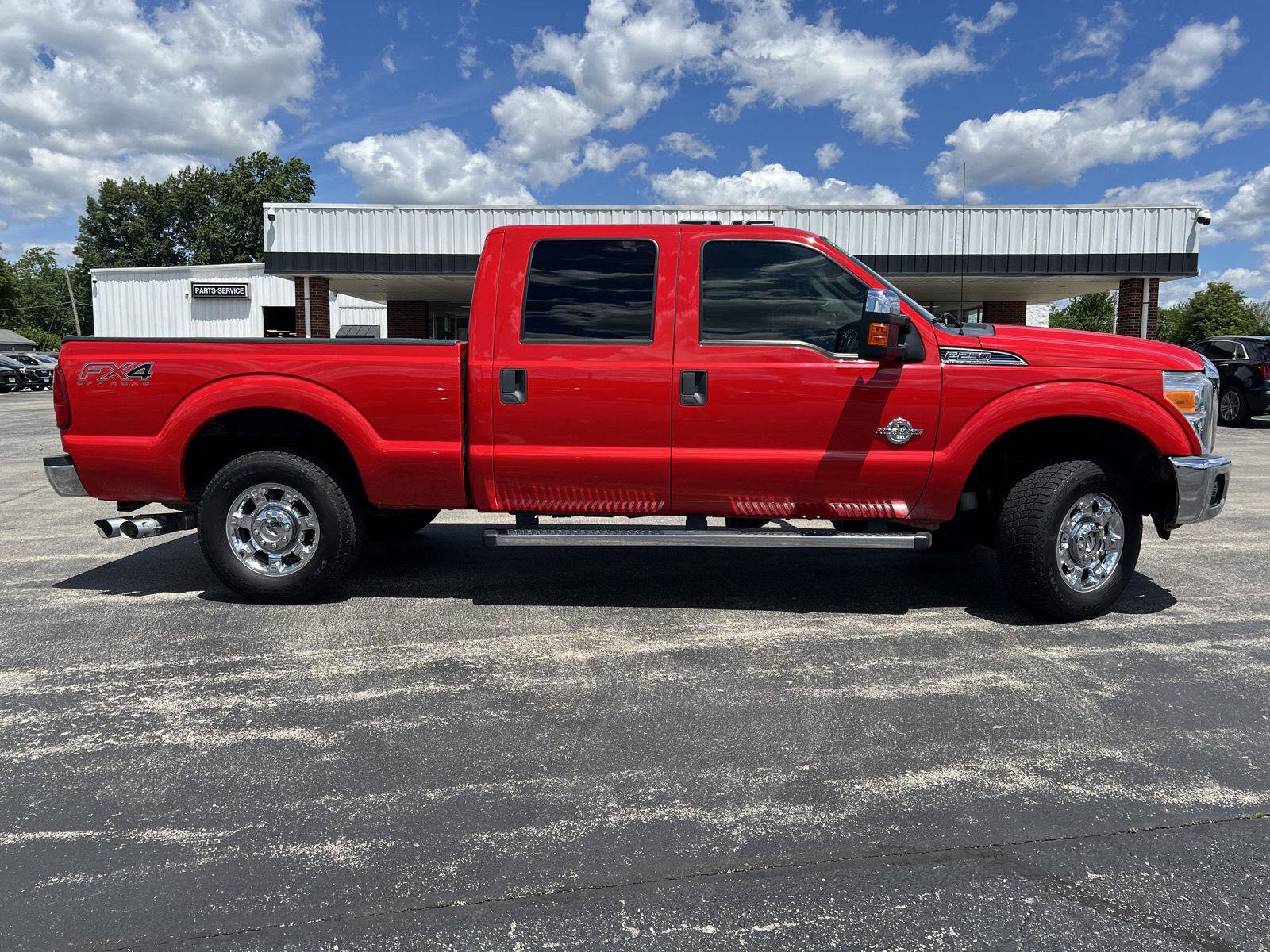 Used 2016 Ford F250 XLT w/ XLT Premium Package AWD/4WD image 5