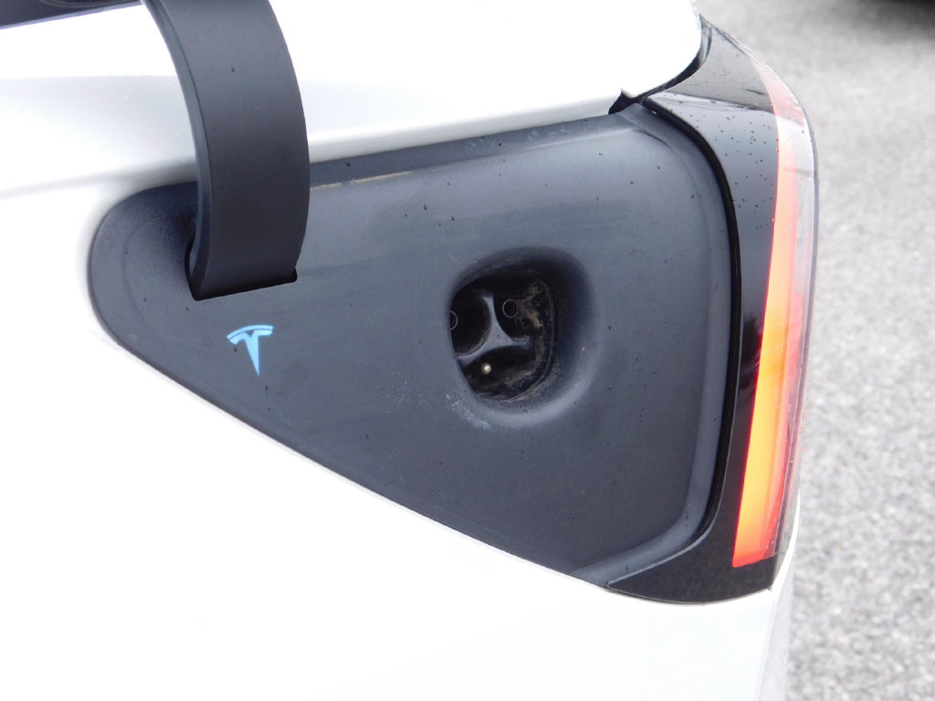 Used 2019 Tesla Model 3 Standard Range Plus RWD image 23