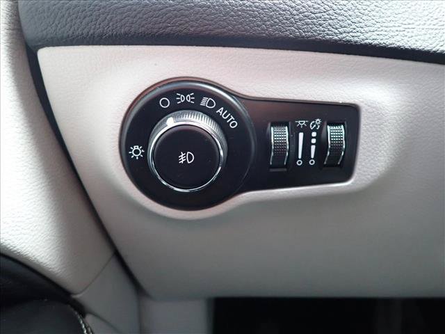 Used 2019 Jeep Compass Latitude AWD/4WD image 21