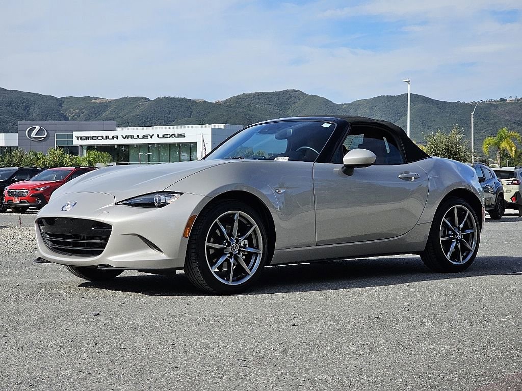 Certified 2022 MAZDA MX-5 Miata Grand Touring w/ Weather Package RWD image 7