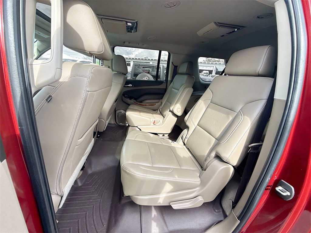 Used 2020 Chevrolet Suburban Premier image 27