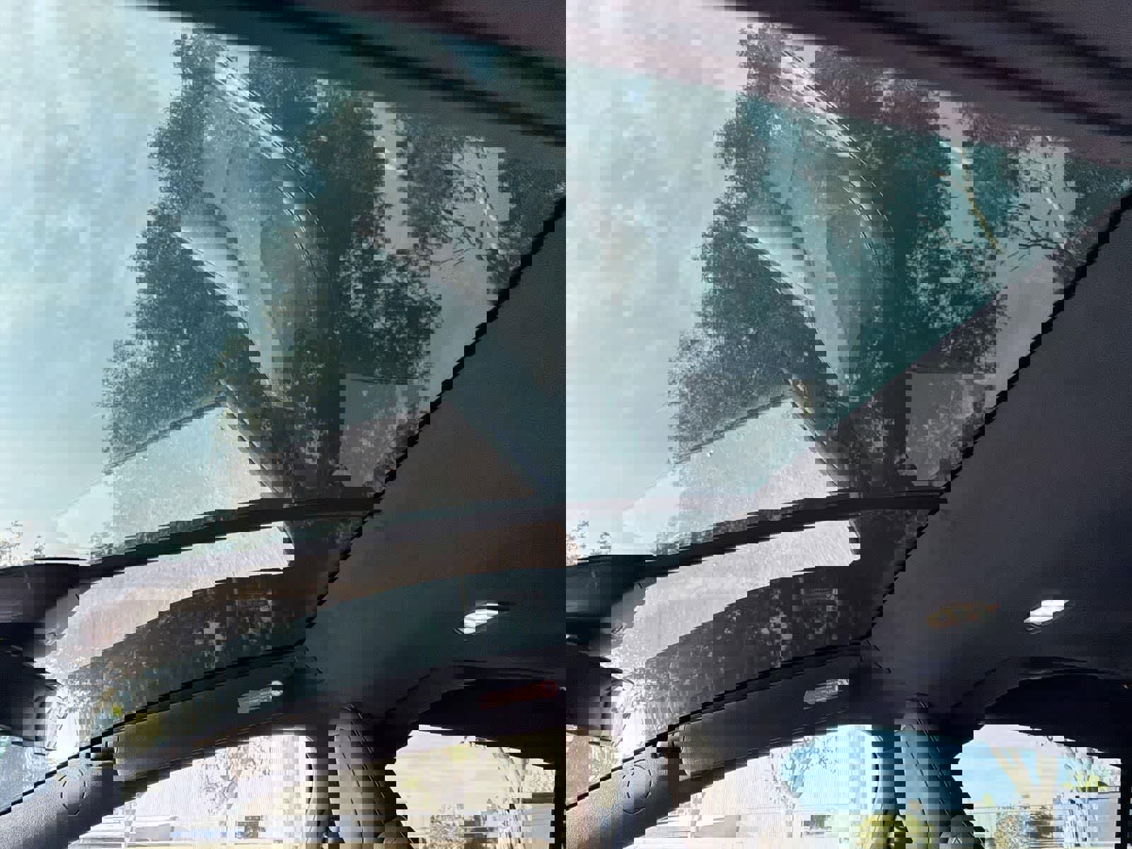 Used 2022 Tesla Model X Plaid image 10