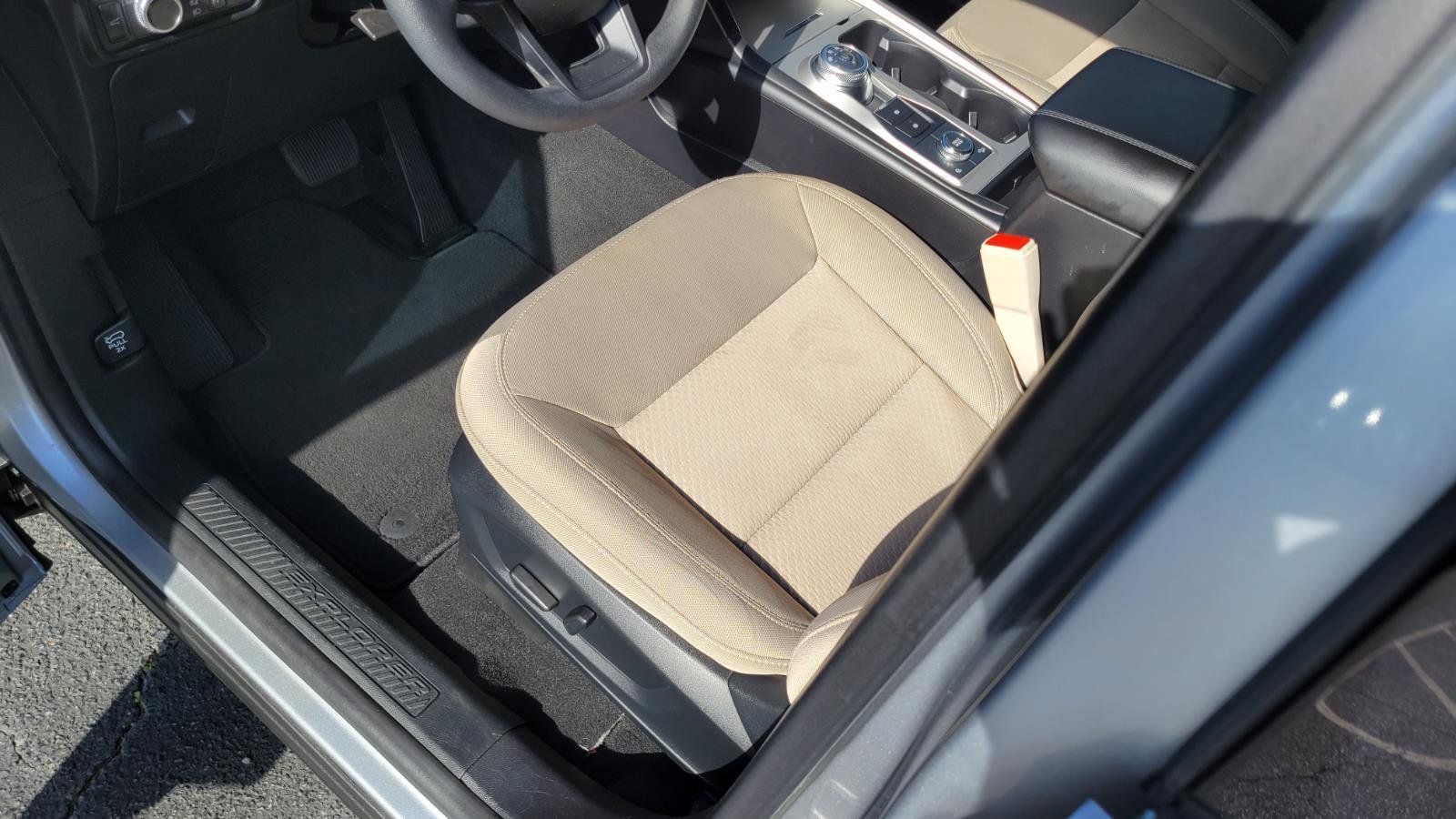 Used 2022 Ford Explorer 4WD image 17