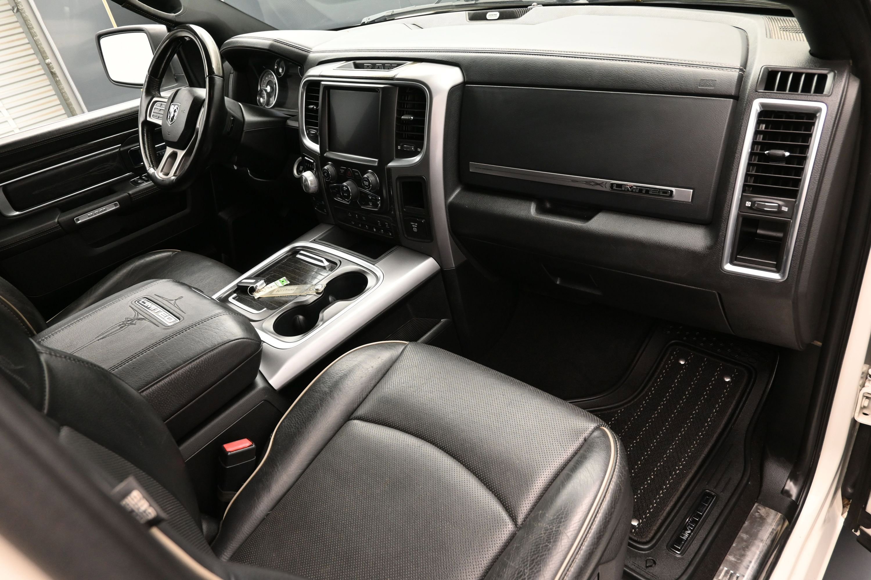 Used 2018 RAM 1500 Limited AWD/4WD image 41
