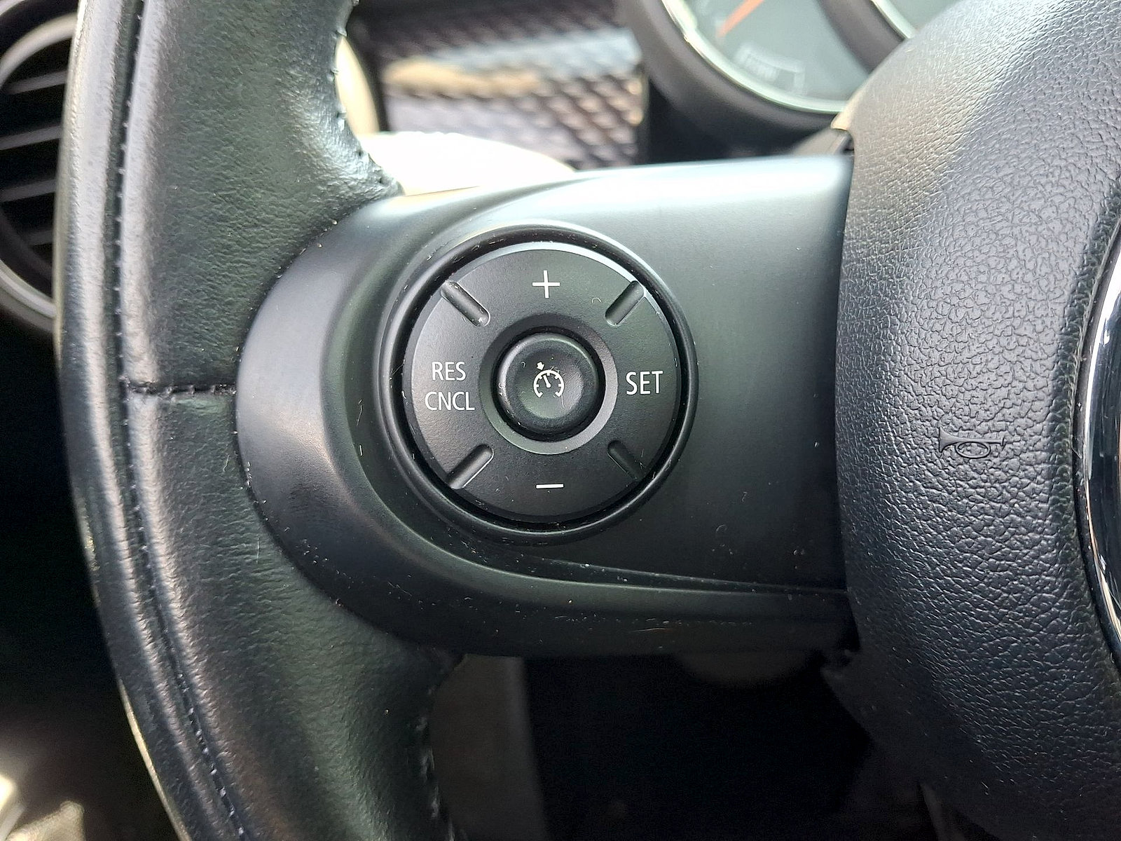 Used 2017 MINI Cooper S FWD image 16