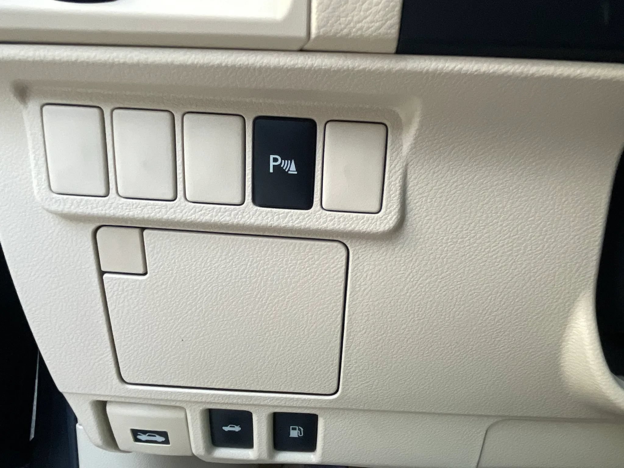 Used 2013 Lexus ES 350 w/ Luxury Pkg FWD image 39