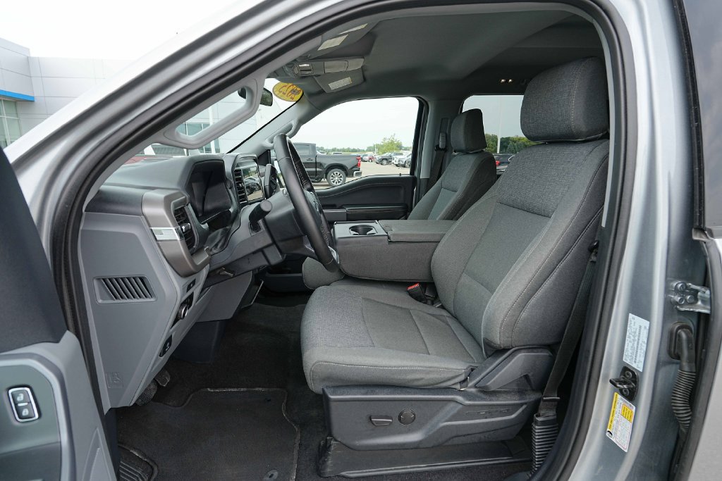 Used 2025 Ford F150 XLT w/ Equipment Group 301A Standard AWD/4WD image 18