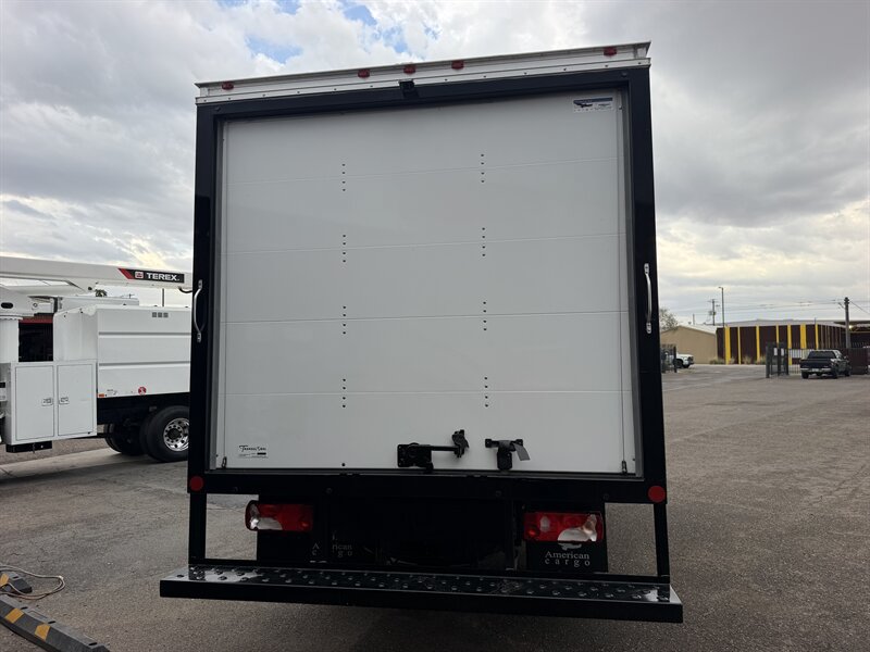 Used 2024 Mercedes-Benz Sprinter 3500 image 4