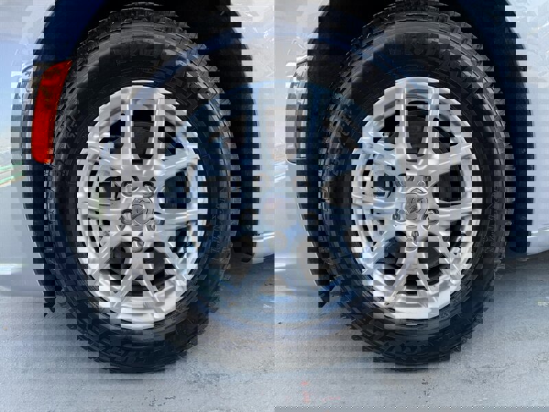 Used 2021 Chrysler Pacifica Touring-L image 41