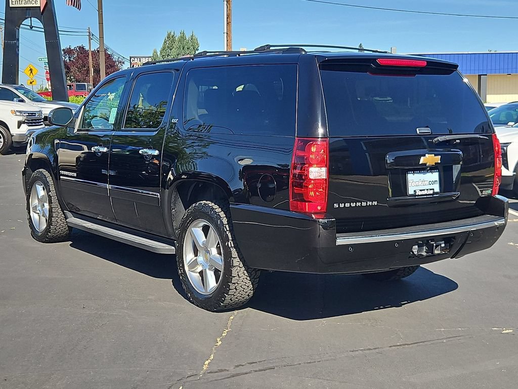 Used 2012 Chevrolet Suburban LTZ AWD/4WD image 4