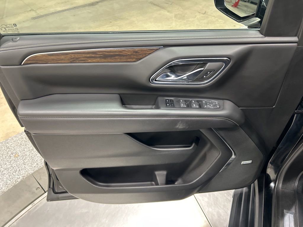 Used 2023 Chevrolet Tahoe Premier image 13