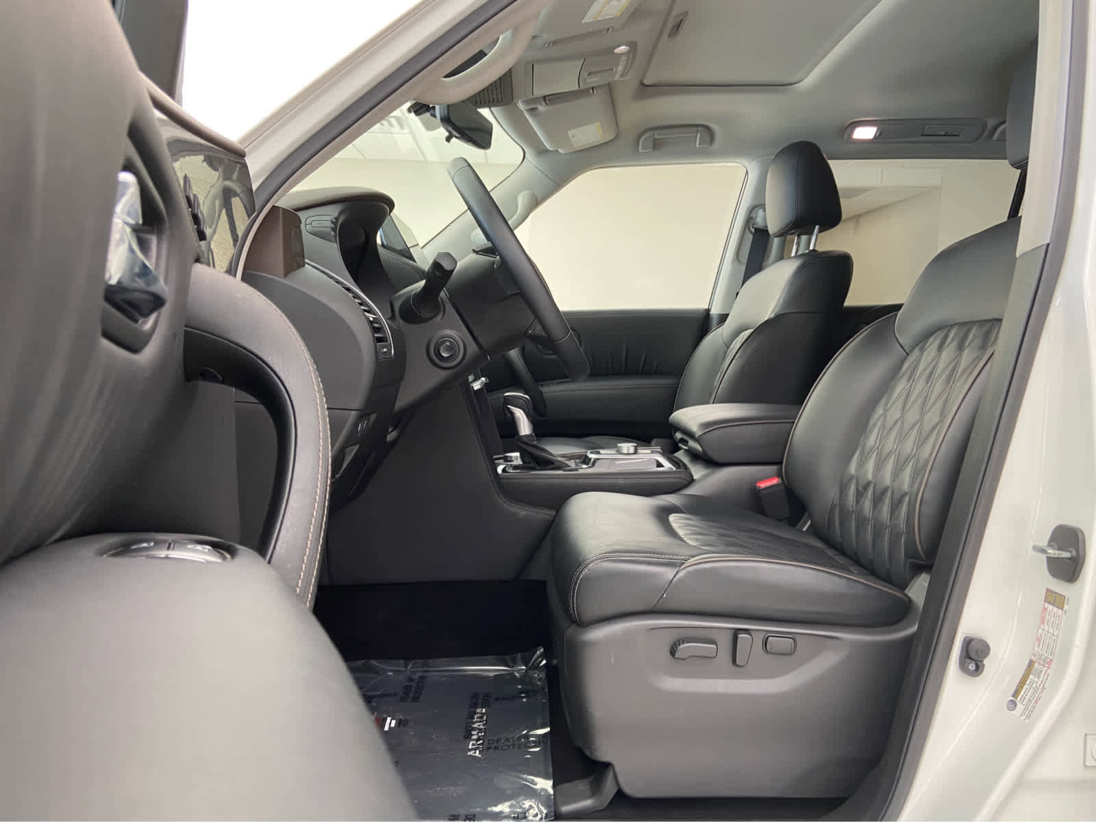 Used 2024 Nissan Armada Platinum w/ Captain's Chairs Package image 13