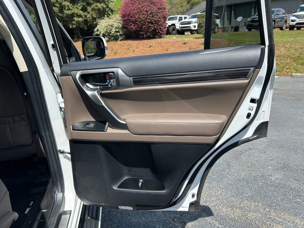 Used 2022 Lexus GX 460 Premium w/ Premium Package image 65