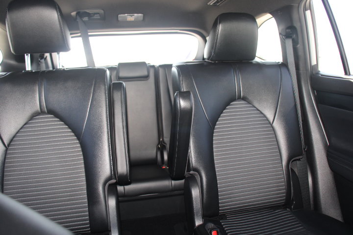 Used 2022 Toyota Highlander XSE AWD/4WD image 24