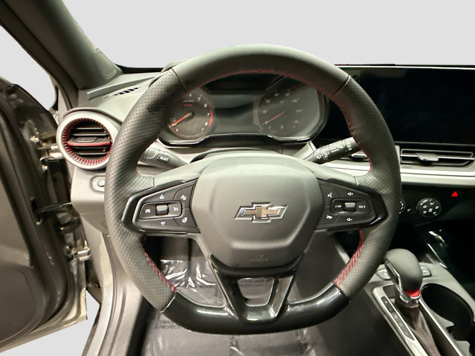 New 2026 Chevrolet Trax RS w/ Driver Confidence Package FWD image 13