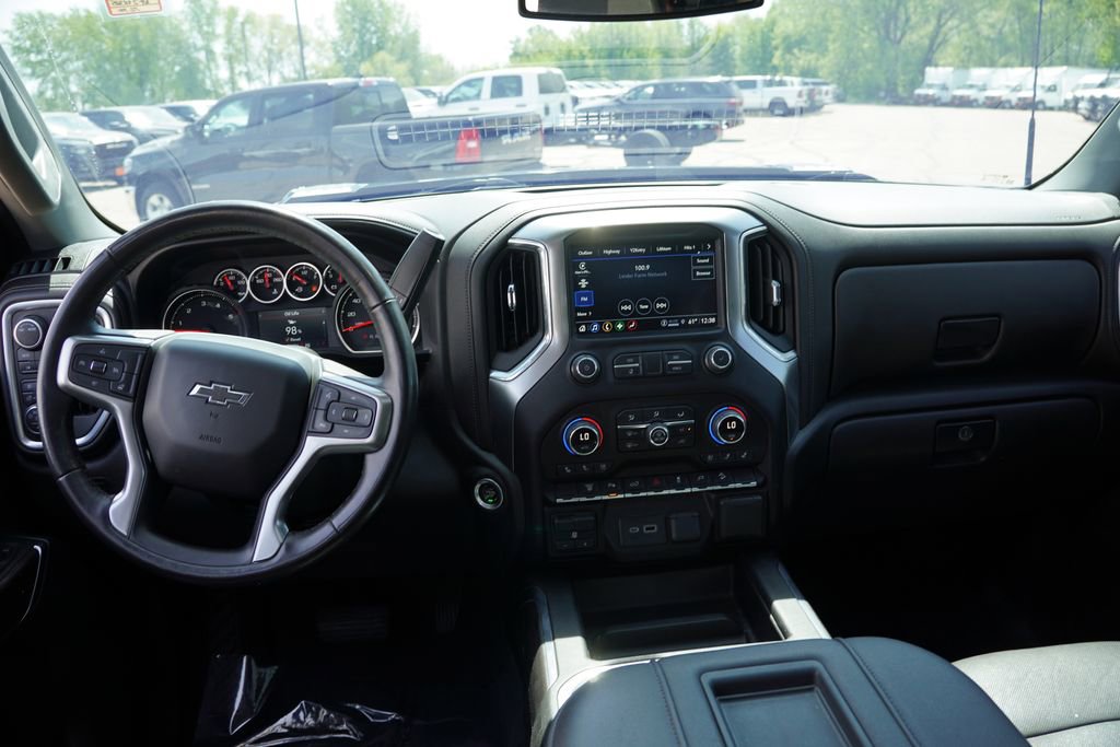 Certified 2022 Chevrolet Silverado 3500 LTZ w/ LTZ Plus Package AWD/4WD image 21