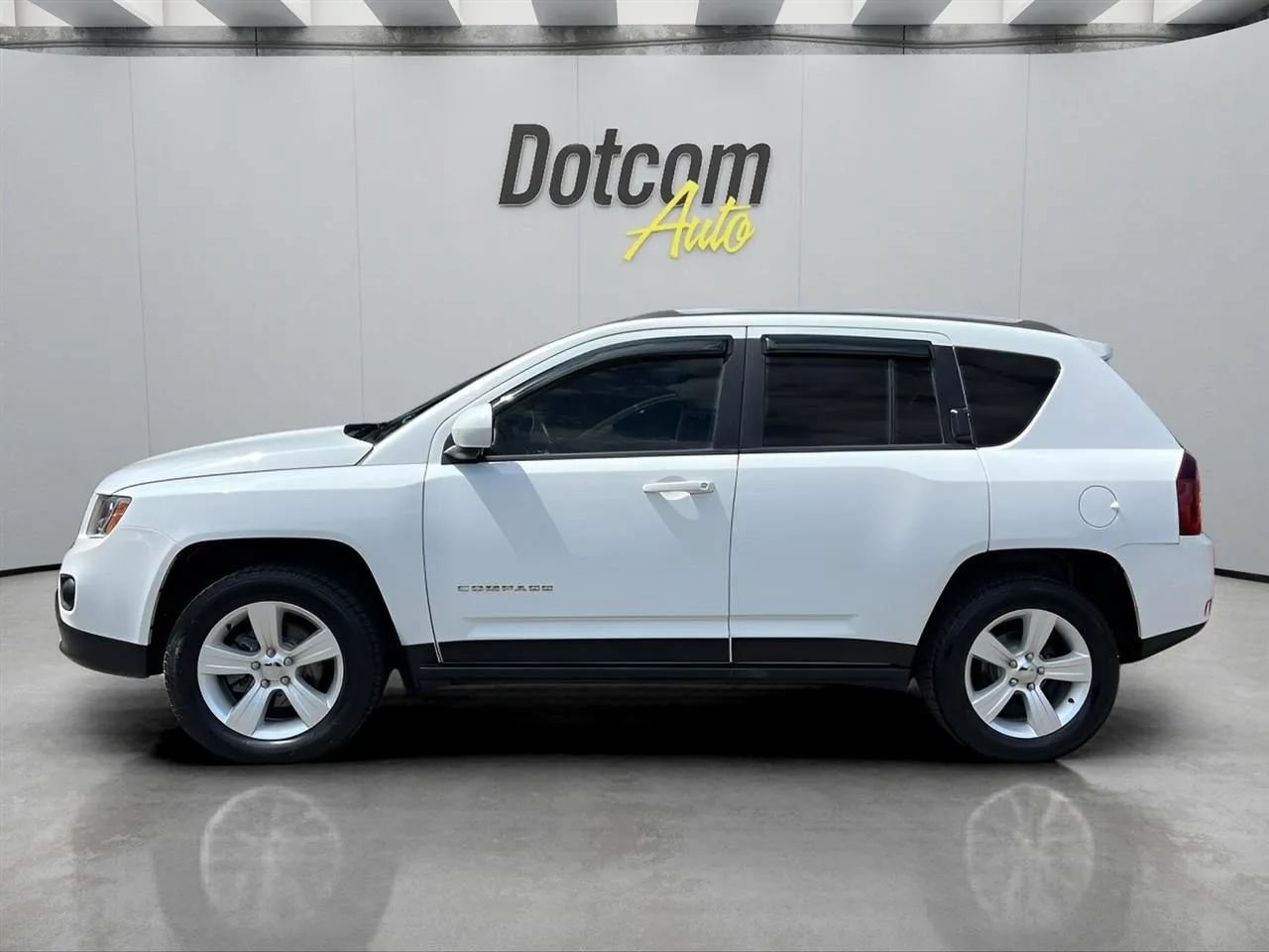 Used 2015 Jeep Compass Latitude AWD/4WD image 6