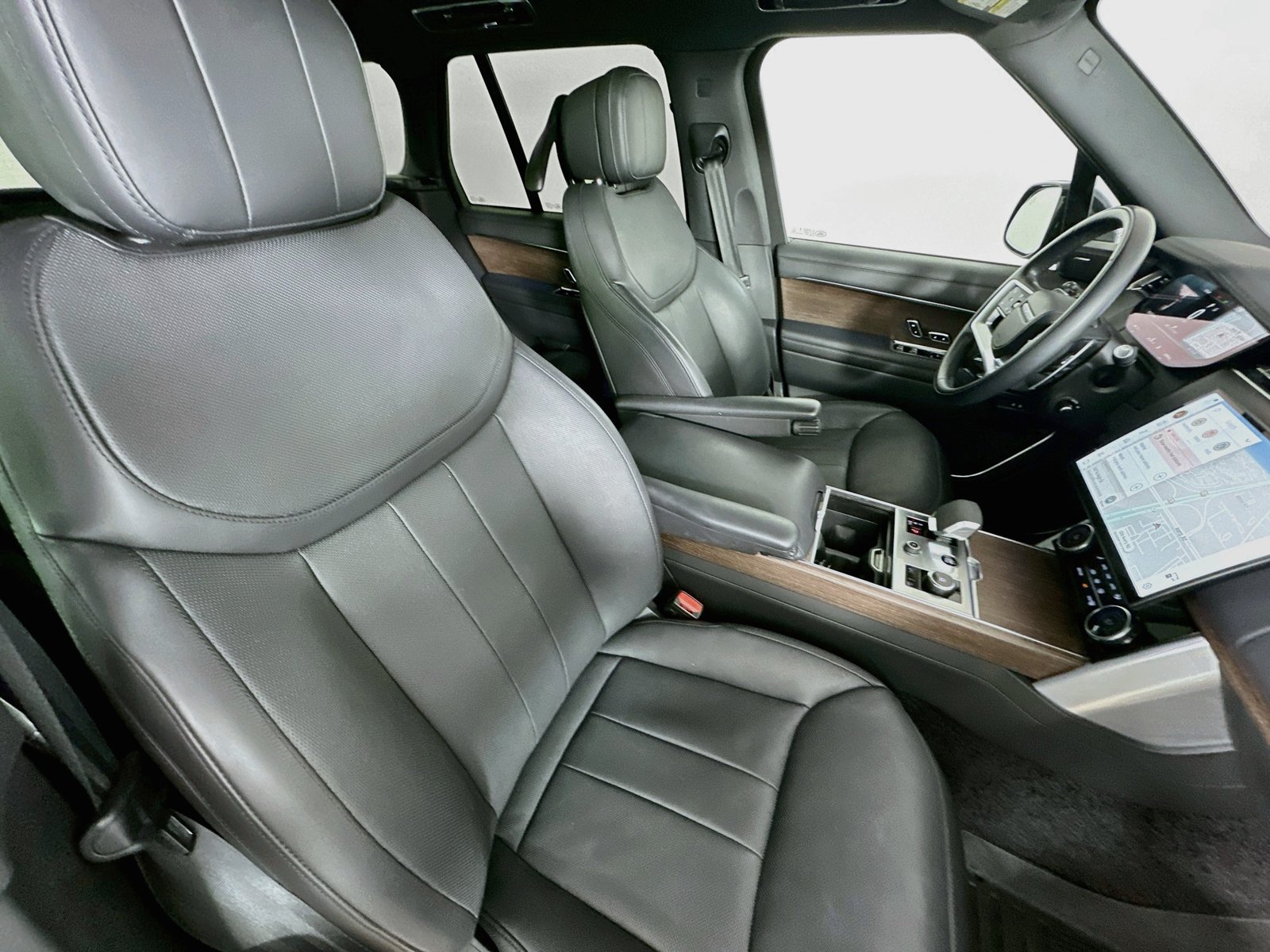 Used 2023 Land Rover Range Rover SE AWD/4WD image 46