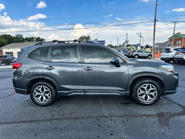 Used 2020 Subaru Forester Premium AWD/4WD image 9
