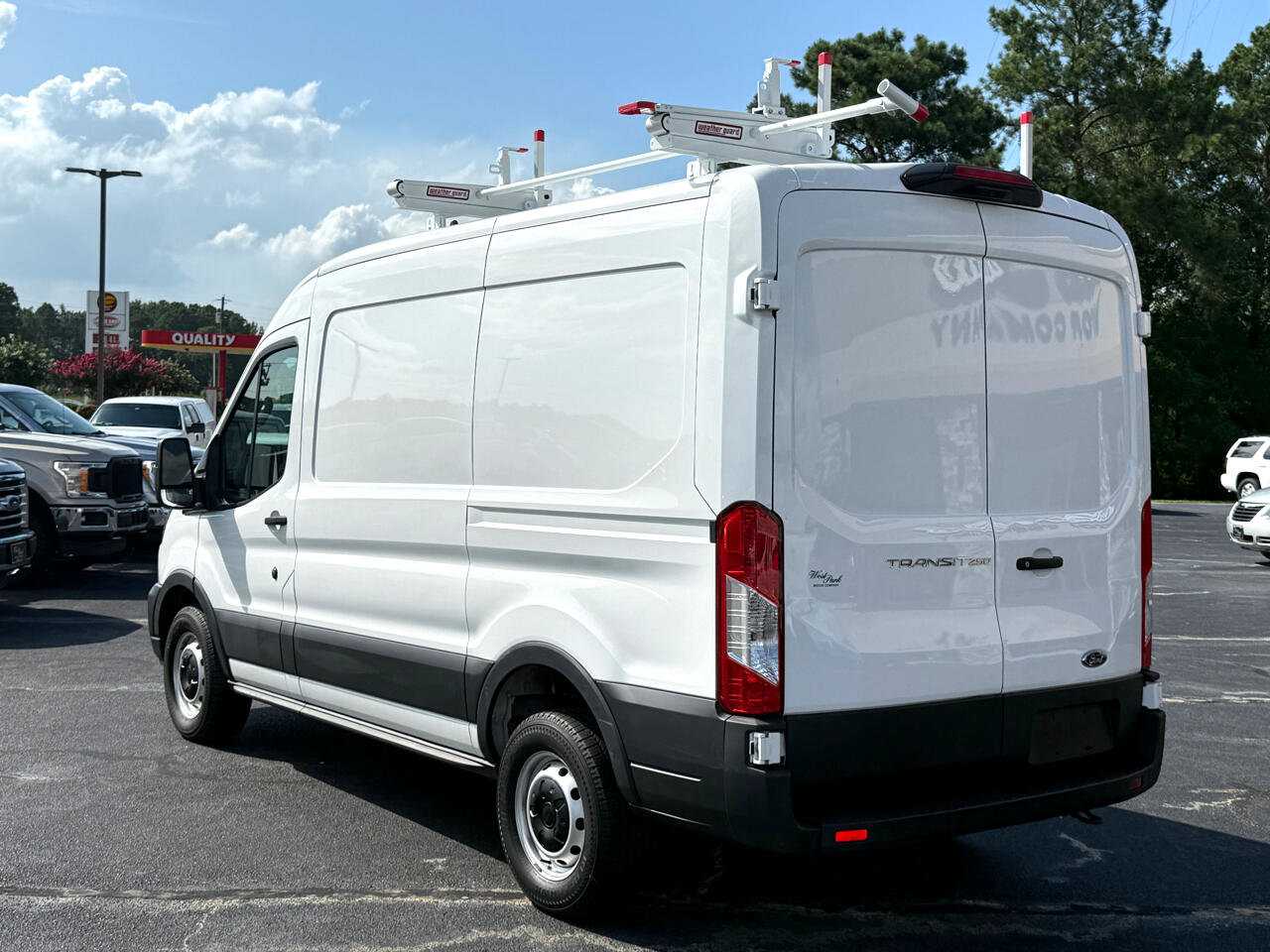 Used 2023 Ford Transit 250 Medium Roof w/ Load Area Protection Package image 3