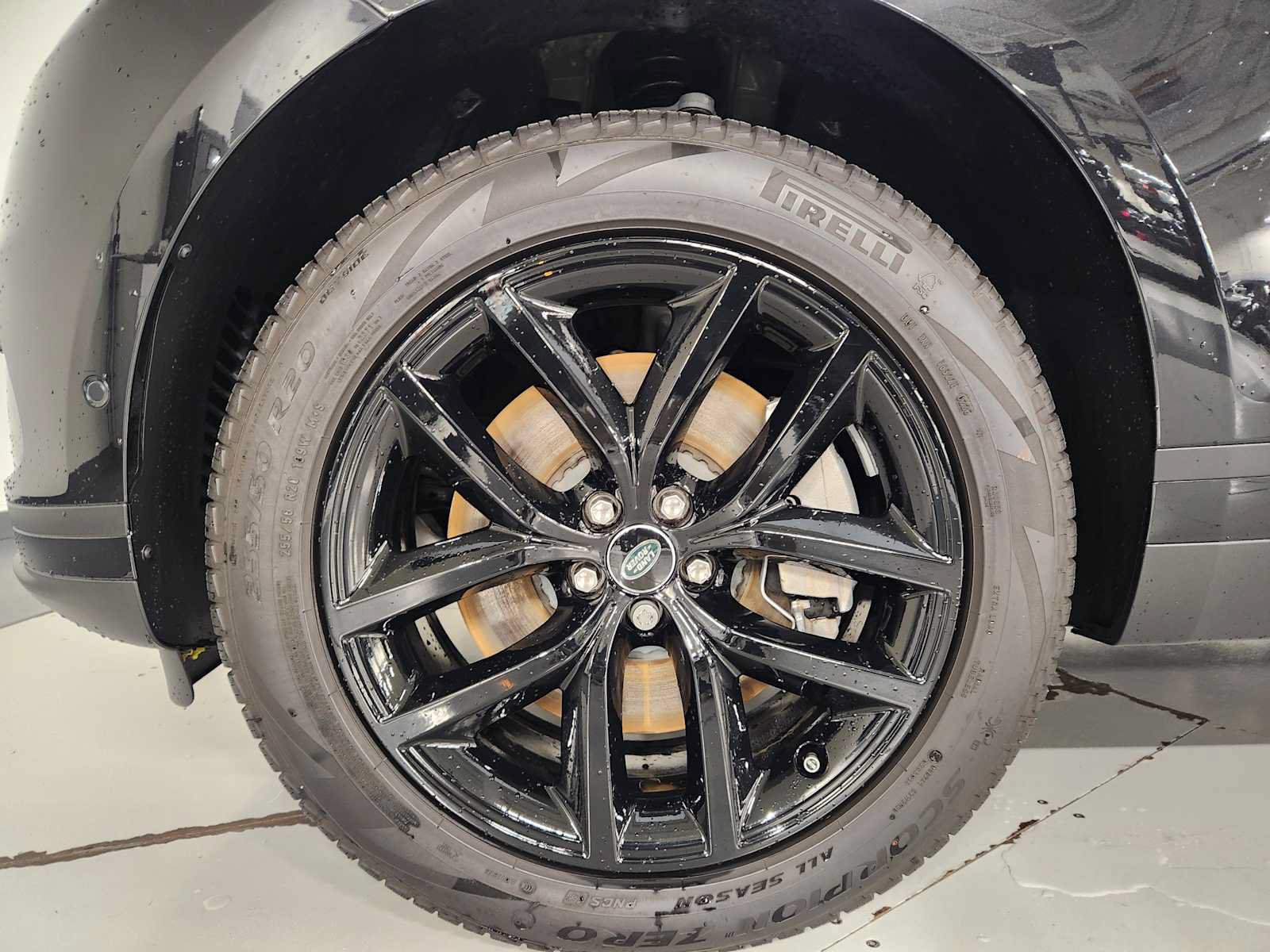 Used 2026 Land Rover Range Rover Velar S AWD/4WD image 8