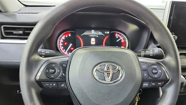 Used 2025 Toyota RAV4 LE FWD image 13
