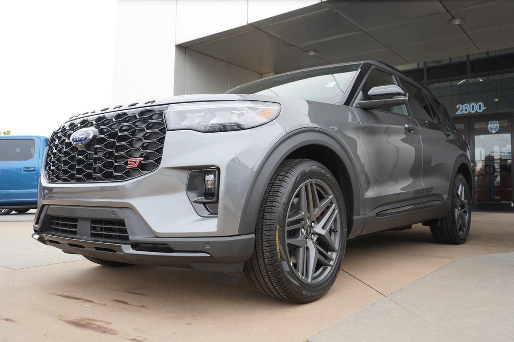New 2026 Ford Explorer ST AWD/4WD image 4