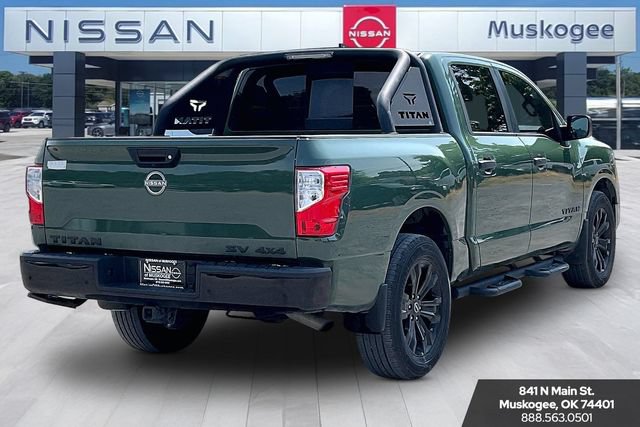 Used 2024 Nissan Titan SV w/ SV Bronze Edition Package AWD/4WD image 5