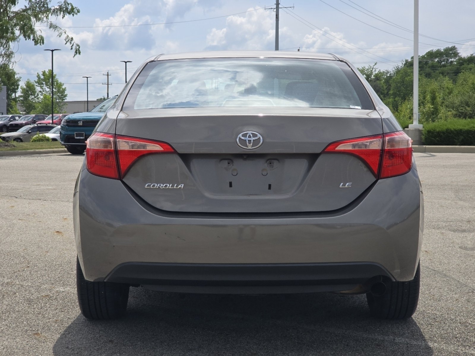 Used 2017 Toyota Corolla LE w/ Carpet Mat Package (TMS) FWD image 16