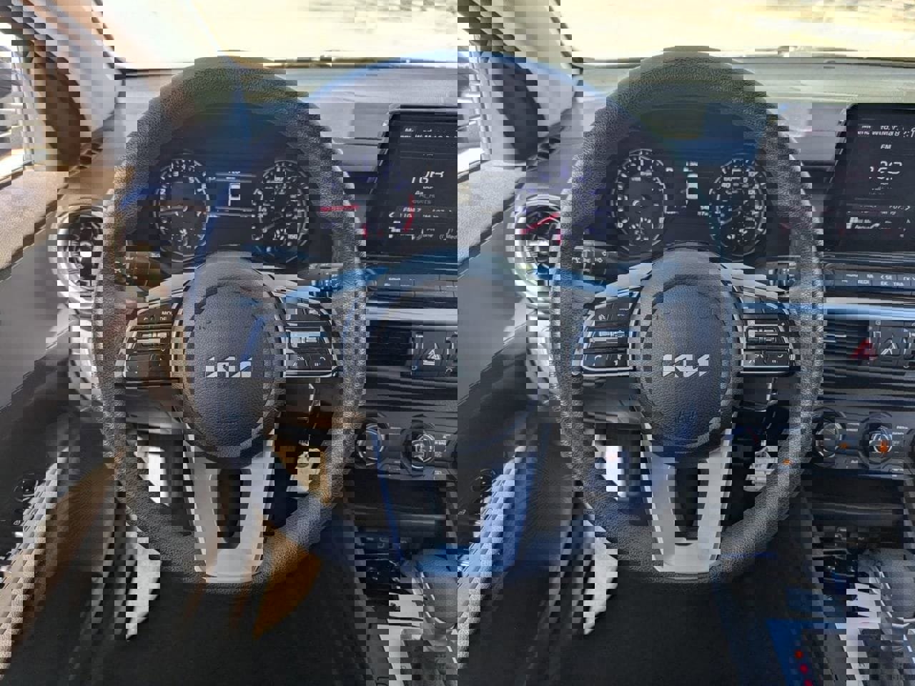 Used 2024 Kia Forte LXS image 13