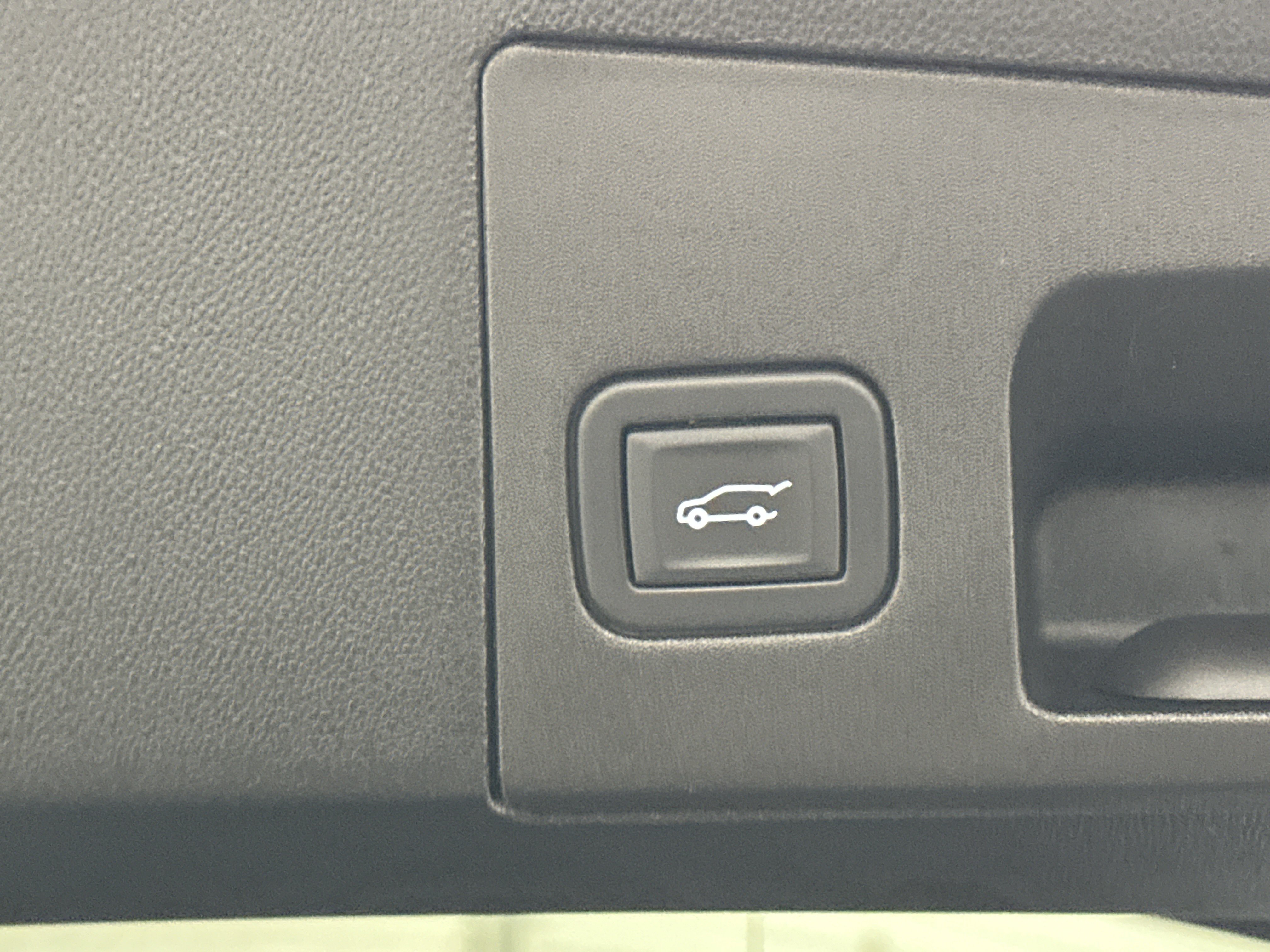 Used 2023 Cadillac XT5 Luxury AWD/4WD image 16