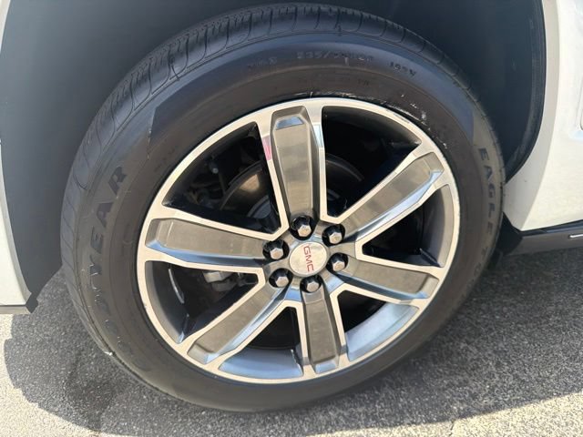 Used 2017 GMC Acadia Denali w/ Technology Package FWD image 40