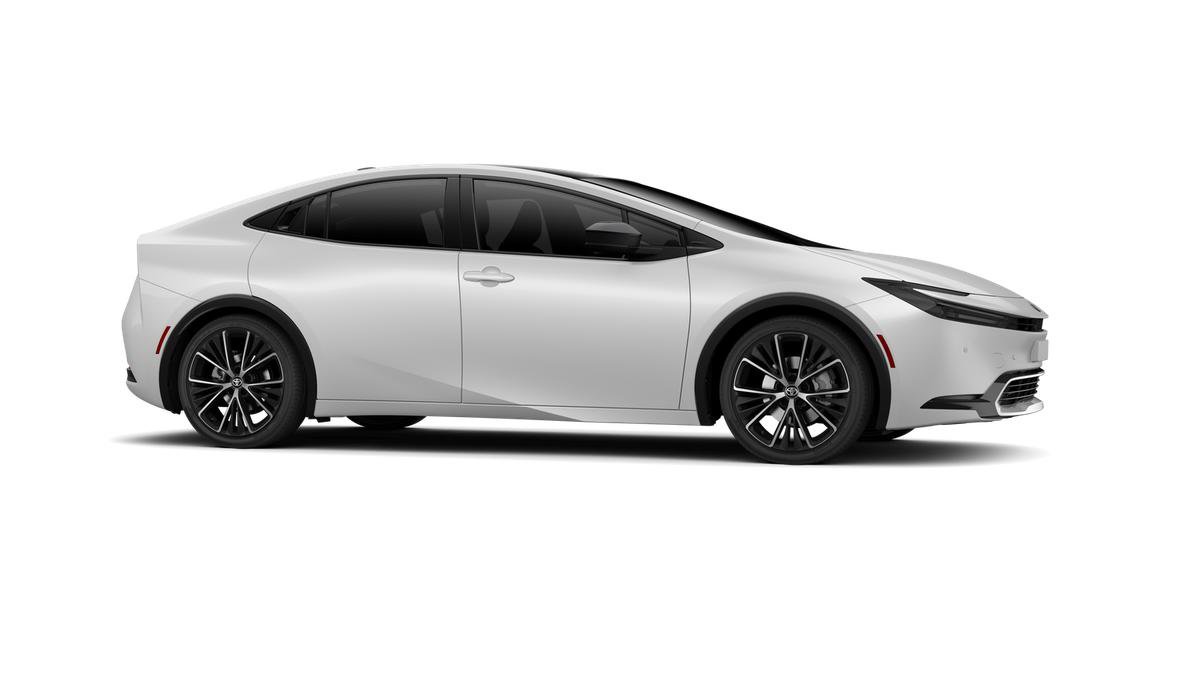 New 2026 Toyota Prius XLE image 15