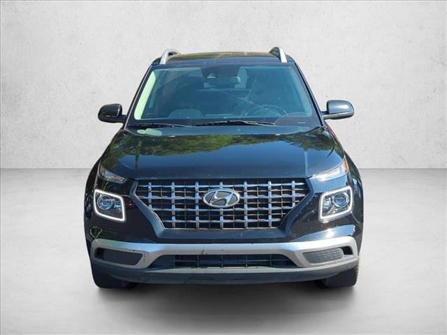 Used 2021 Hyundai Venue SEL w/ Premium Package FWD image 2