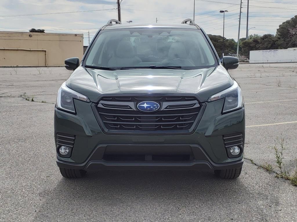 Used 2022 Subaru Forester Limited w/ Popular Package #2 image 3