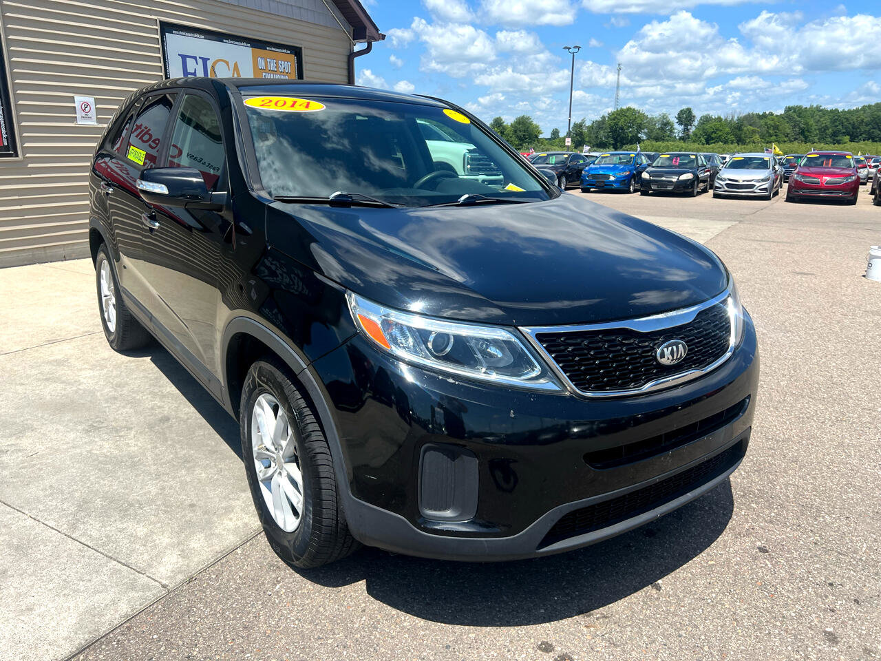 Used 2014 Kia Sorento LX image 3
