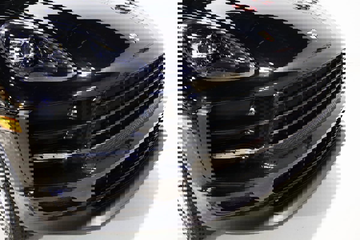 Used 2020 Porsche Macan image 31