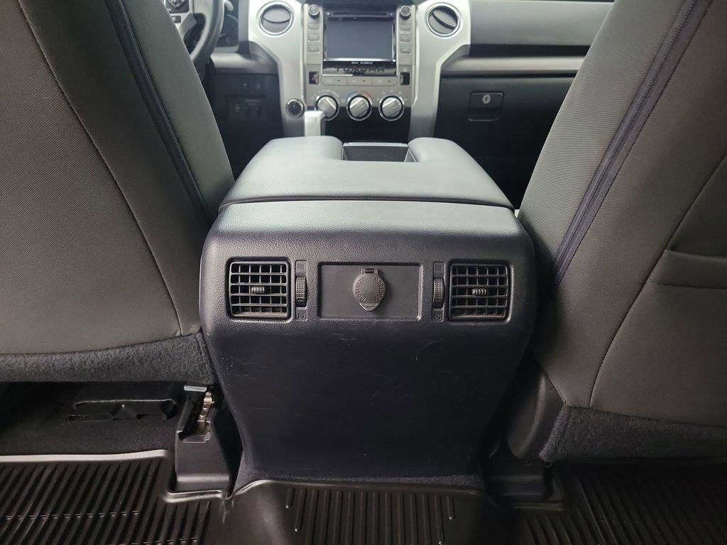 Used 2018 Toyota Tundra SR5 image 21