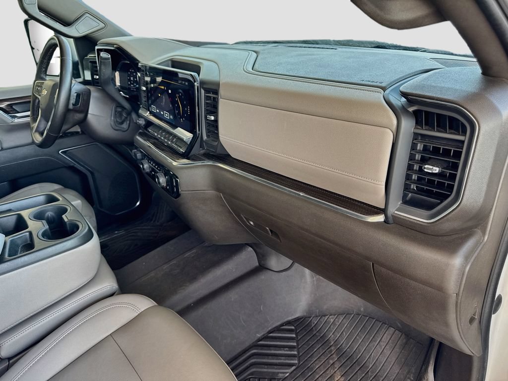 Used 2024 Chevrolet Silverado 2500 LT AWD/4WD image 29