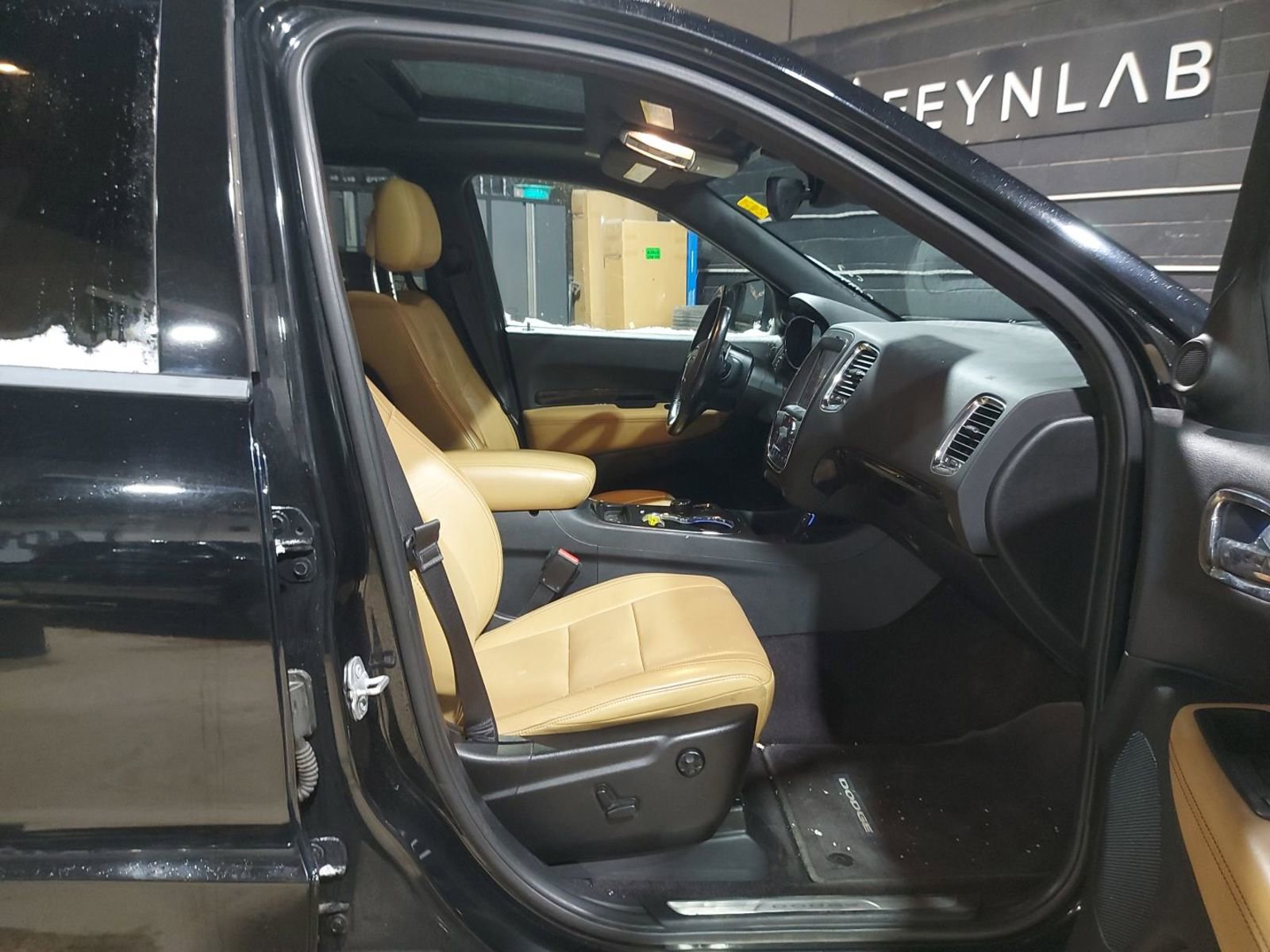 Used 2017 Dodge Durango Citadel w/ Technology Group image 8