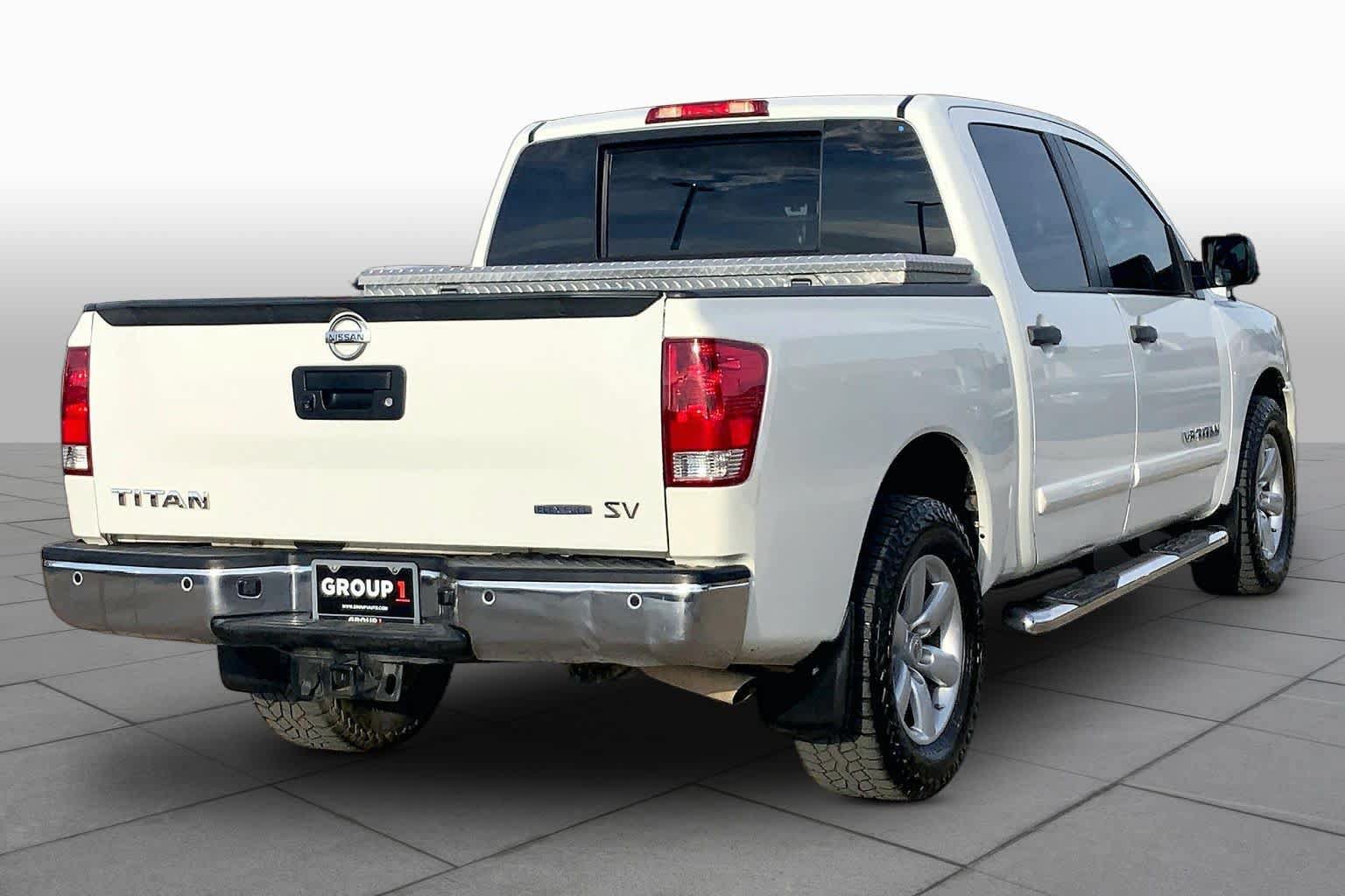 Used 2014 Nissan Titan SV w/ SV Value Truck Package RWD image 13