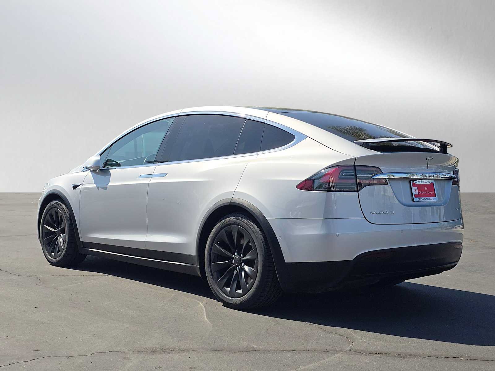 Used 2018 Tesla Model X 100D AWD/4WD image 5