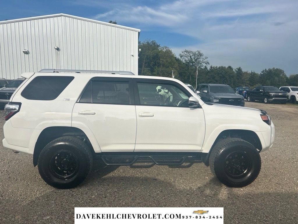 Used 2018 Toyota 4Runner SR5 Premium AWD/4WD image 6