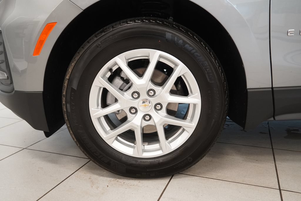 Used 2024 Chevrolet Equinox LS FWD image 16