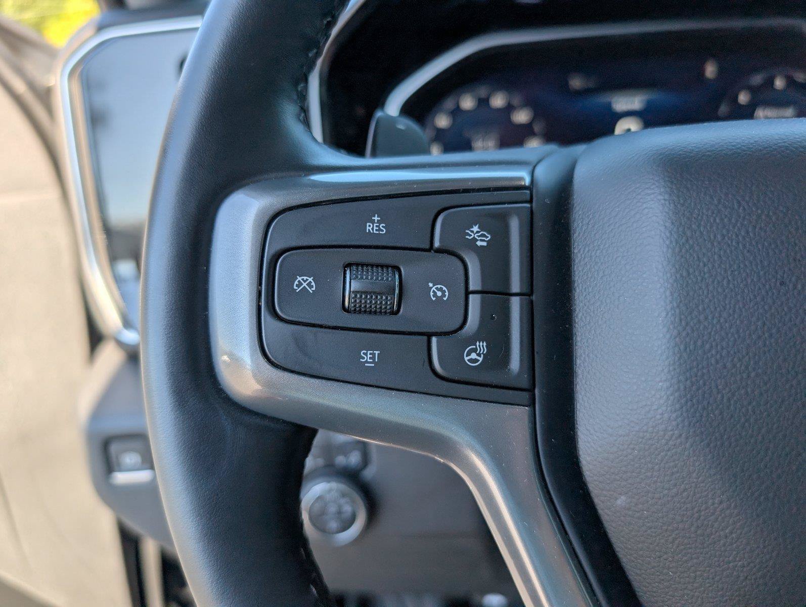 Certified 2024 Chevrolet Silverado 1500 LTZ AWD/4WD image 28
