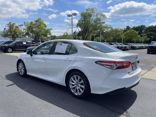 Used 2018 Toyota Camry LE w/ Convenience Package FWD image 4