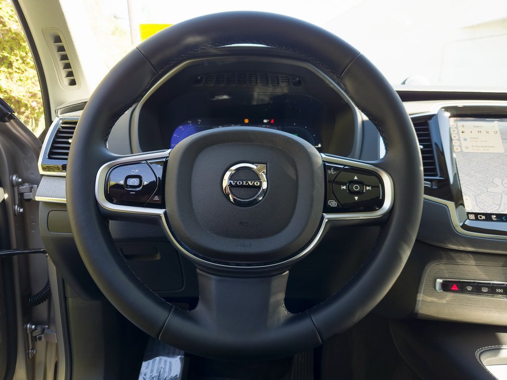 Used 2025 Volvo XC90 T8 Ultra w/ Protection Package Premier image 14
